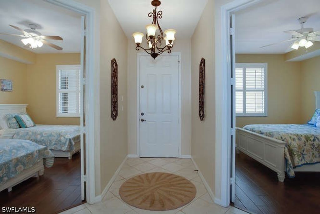 400 FLAGSHIP DR 604, Naples, FL 34108