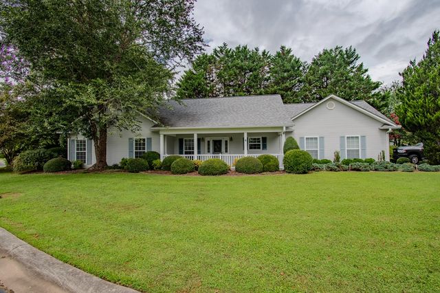 4 Lance Lane, Blue Ridge, GA 30513