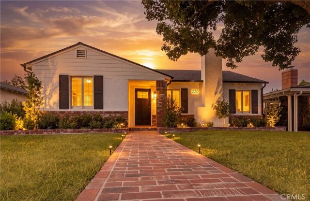 220 S Reese Place, Burbank, CA 91506