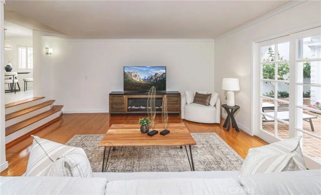 220 S Reese Place, Burbank, CA 91506