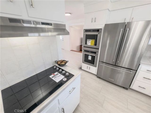220 S Reese Place, Burbank, CA 91506