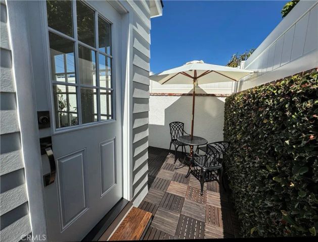 220 S Reese Place, Burbank, CA 91506