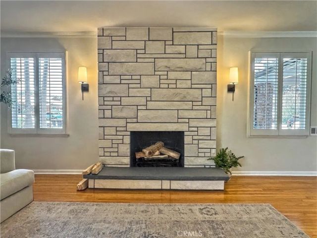 220 S Reese Place, Burbank, CA 91506