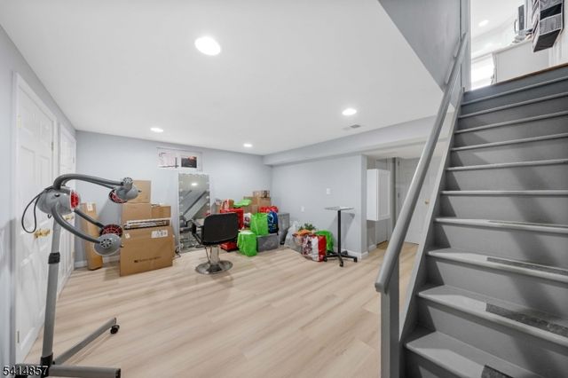 1066 W Chestnut St, Union Twp., NJ 07083