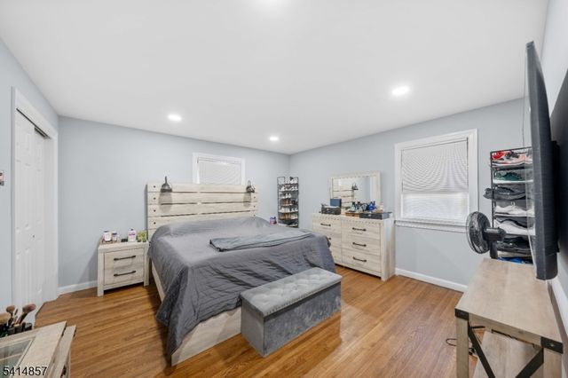 1066 W Chestnut St, Union Twp., NJ 07083