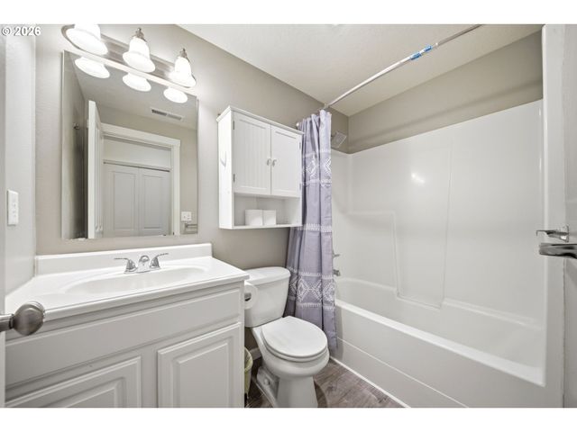 7909 Ne 62ND Cir, Vancouver, WA 98662