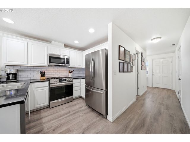 7909 Ne 62ND Cir, Vancouver, WA 98662