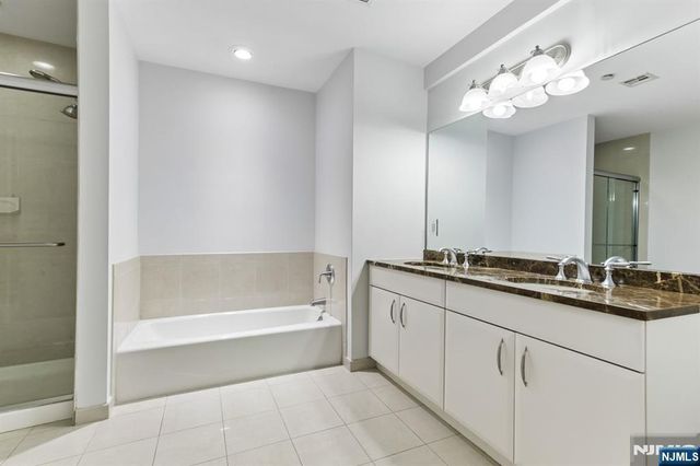 48 Park Street 517, Montclair, NJ 07042