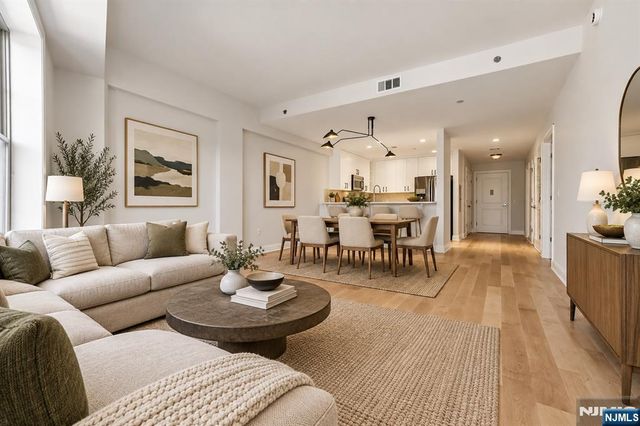 48 Park Street 517, Montclair, NJ 07042