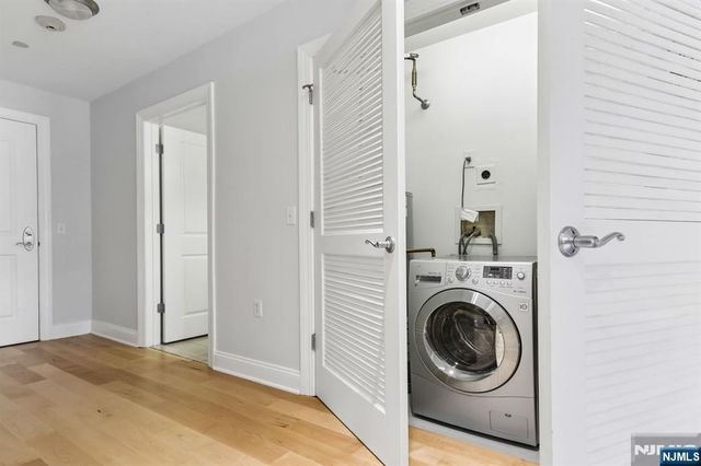 48 Park Street 517, Montclair, NJ 07042