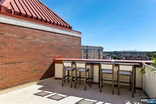 48 Park Street 517, Montclair, NJ 07042