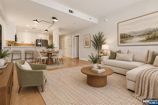 48 Park Street 517, Montclair, NJ 07042
