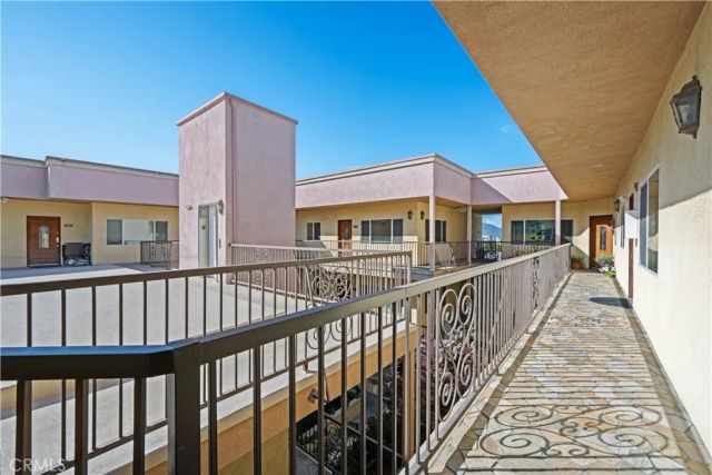 626 E Orange Grove Avenue 301, Burbank, CA 91501
