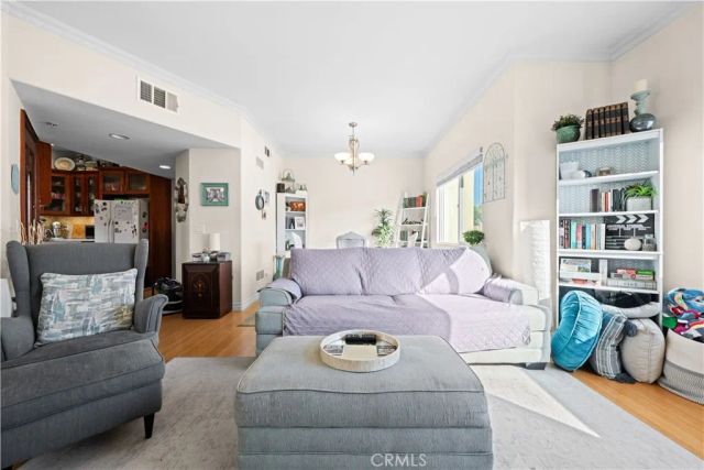 626 E Orange Grove Avenue 301, Burbank, CA 91501