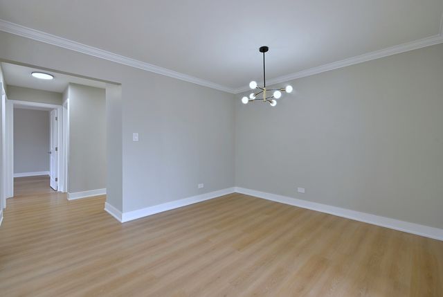 945 E Kenilworth Avenue 312, Palatine, IL 60074