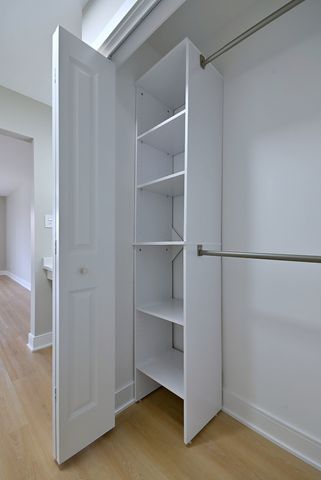 945 E Kenilworth Avenue 312, Palatine, IL 60074