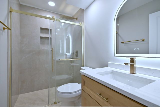 945 E Kenilworth Avenue 312, Palatine, IL 60074