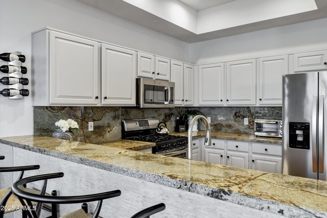 8270 N HAYDEN Road 2010, Scottsdale, AZ 85258