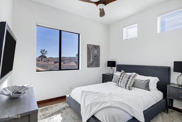 8270 N HAYDEN Road 2010, Scottsdale, AZ 85258