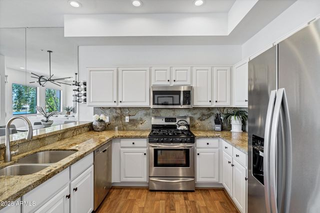 8270 N HAYDEN Road 2010, Scottsdale, AZ 85258