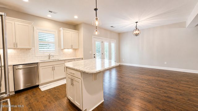 129 Pinebranch Court, Southern Pines, NC 28387