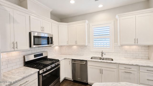 129 Pinebranch Court, Southern Pines, NC 28387