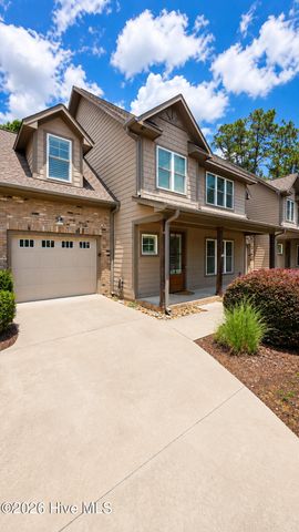 129 Pinebranch Court, Southern Pines, NC 28387