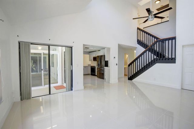 8201 SW 57th Street, Davie, FL 33328