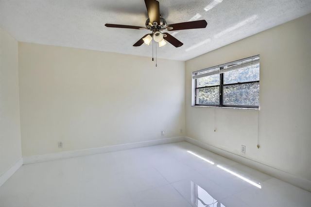 8201 SW 57th Street, Davie, FL 33328