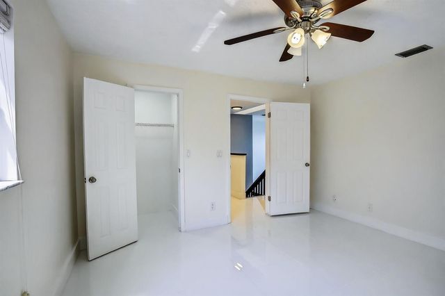 8201 SW 57th Street, Davie, FL 33328