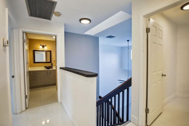 8201 SW 57th Street, Davie, FL 33328