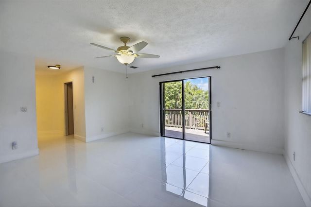 8201 SW 57th Street, Davie, FL 33328