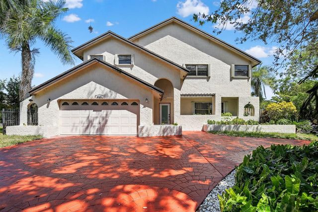 8201 SW 57th Street, Davie, FL 33328