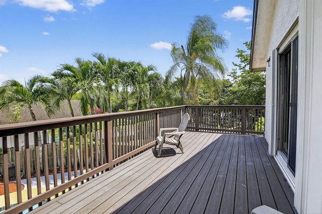 8201 SW 57th Street, Davie, FL 33328