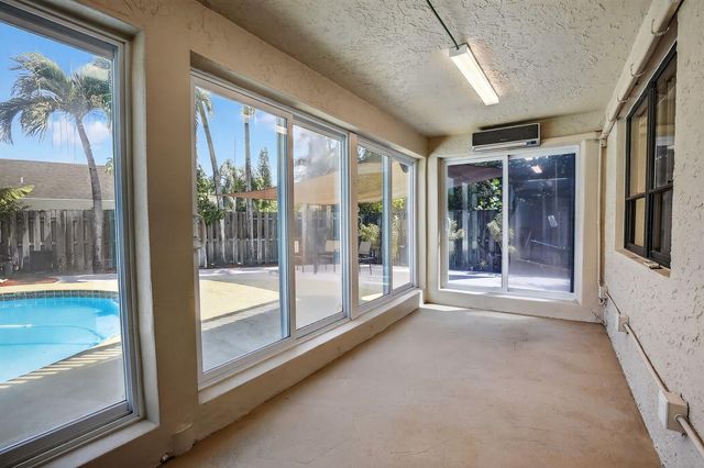 8201 SW 57th Street, Davie, FL 33328