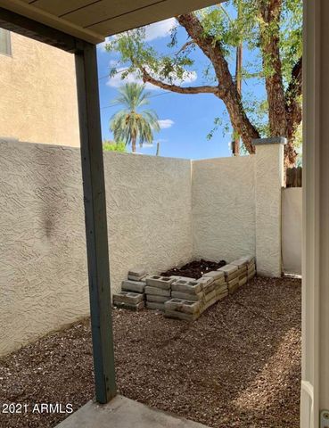 1542 W SAHUARO Drive 4, Phoenix, AZ 85029