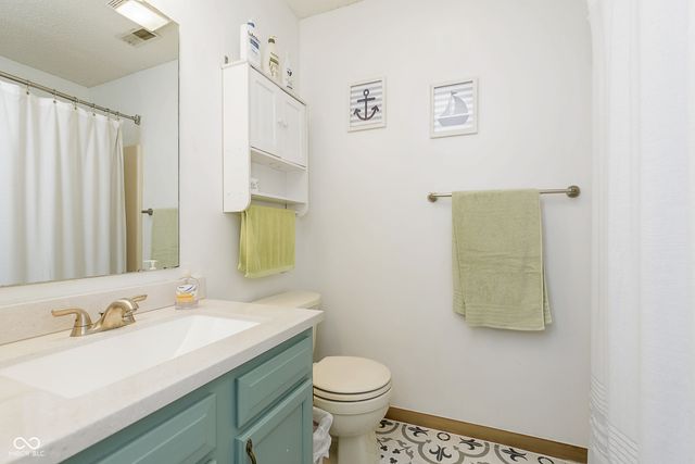 266 E Pine Ridge Drive, Westfield, IN 46074
