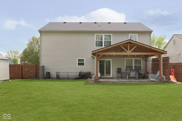 266 E Pine Ridge Drive, Westfield, IN 46074