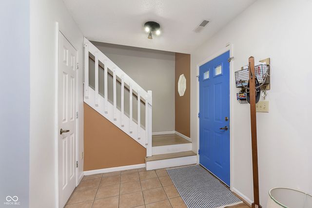 266 E Pine Ridge Drive, Westfield, IN 46074
