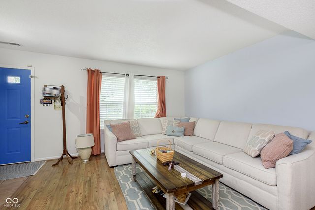 266 E Pine Ridge Drive, Westfield, IN 46074
