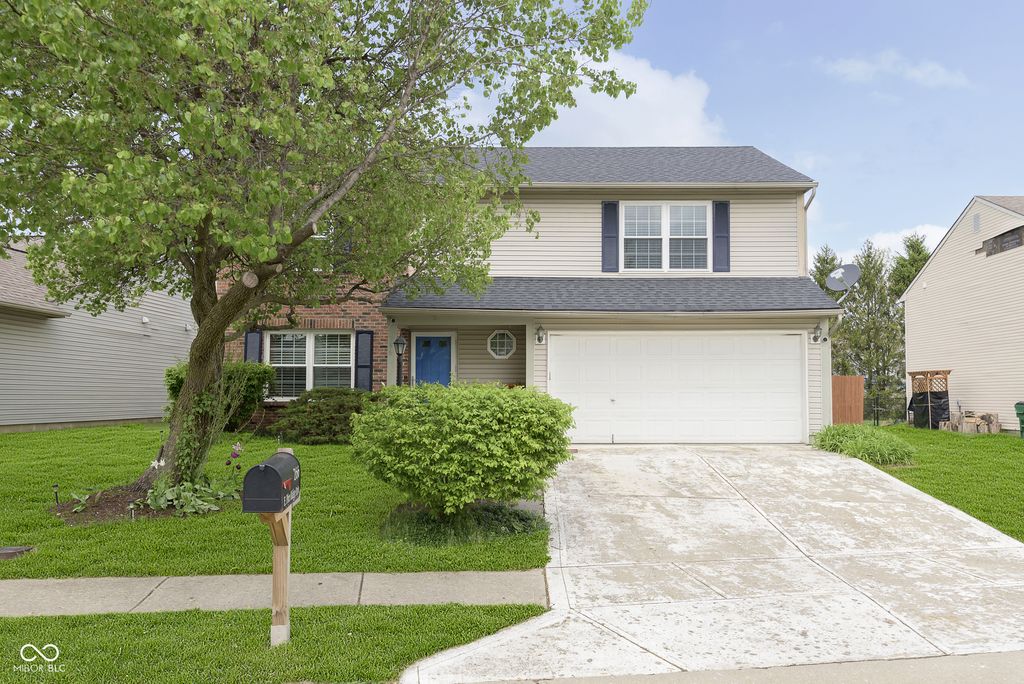266 E Pine Ridge Drive, Westfield, IN 46074