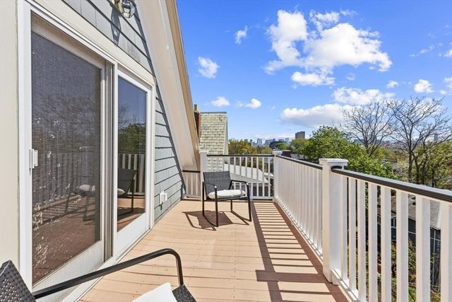 9 Greene St 2, Somerville, MA 02143