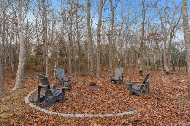 54 Fox Hunt, Amagansett, NY 11930