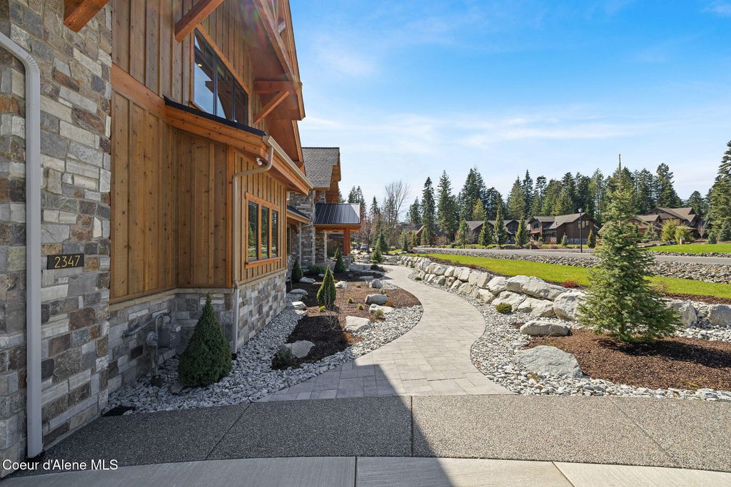 2347 S Espinazo Dr, Coeur d'Alene, ID 83814 photo 2