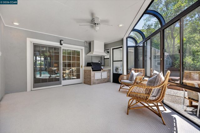 599 Silverado Dr, Lafayette, CA 94549
