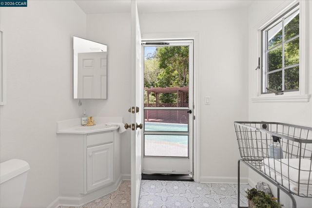 599 Silverado Dr, Lafayette, CA 94549