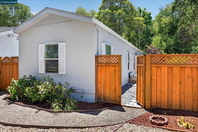 599 Silverado Dr, Lafayette, CA 94549