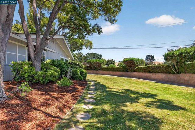 599 Silverado Dr, Lafayette, CA 94549