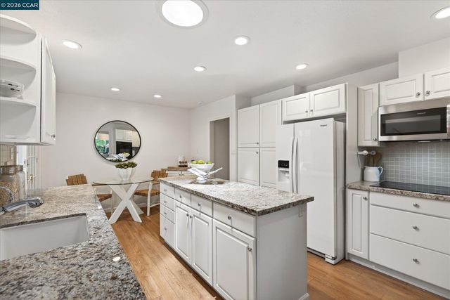 599 Silverado Dr, Lafayette, CA 94549