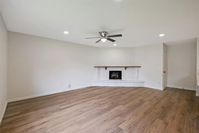 5007 Ridgecreek Drive, Houston, TX 77053